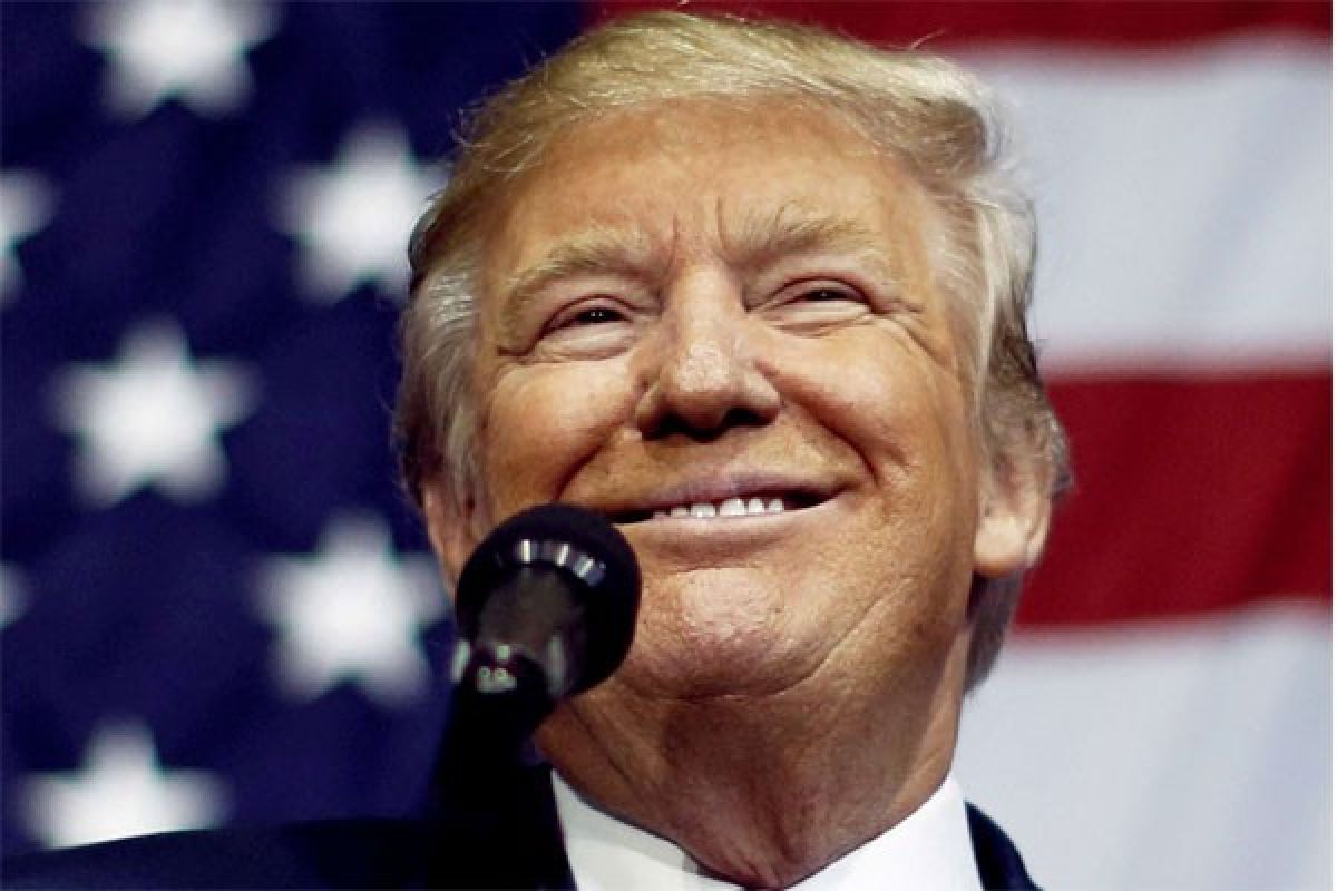 Donald Trump untuk sementara ungguli Hillary