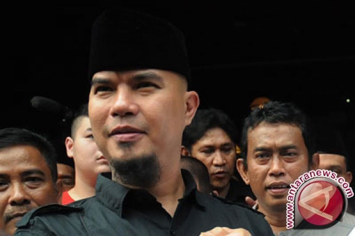 Relawan Jokowi laporkan Ahmad Dhani ke polisi