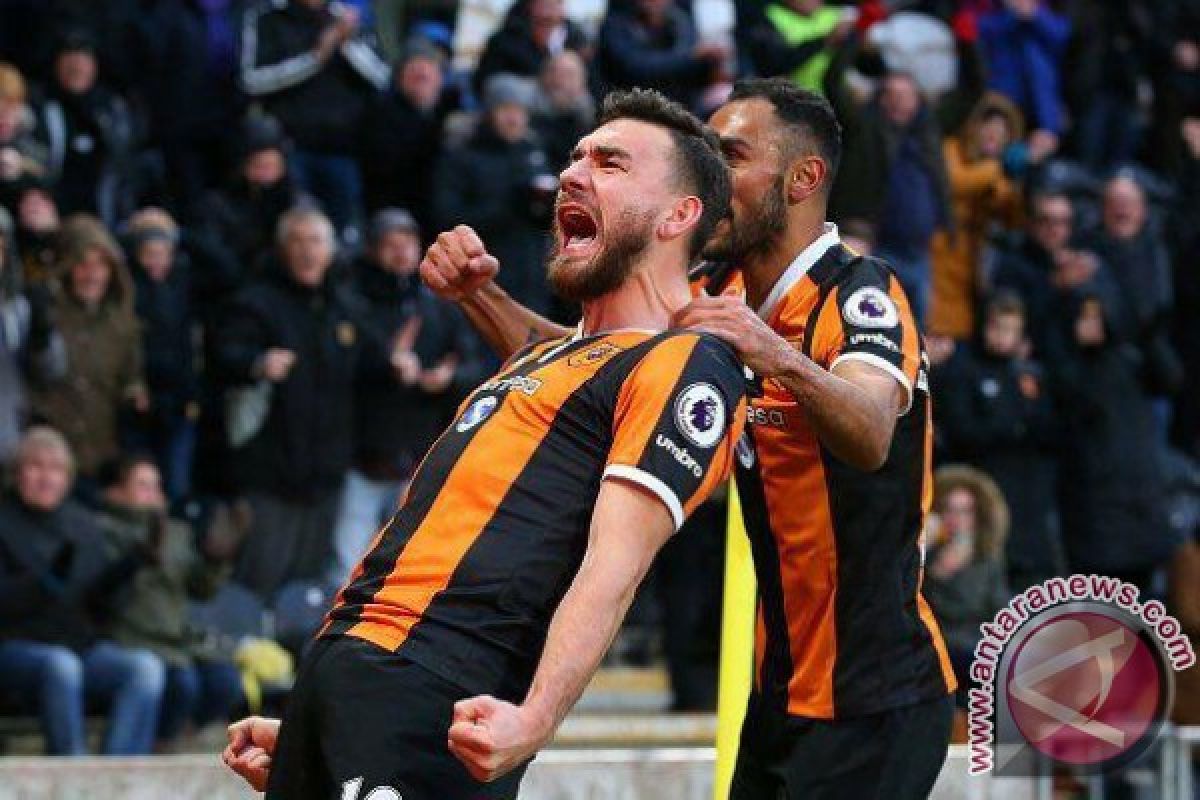 Hull didenda karena kelakuan para pemainnya