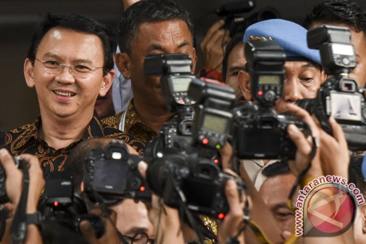 Ahok akui berkas lengkap lebih cepat sidang