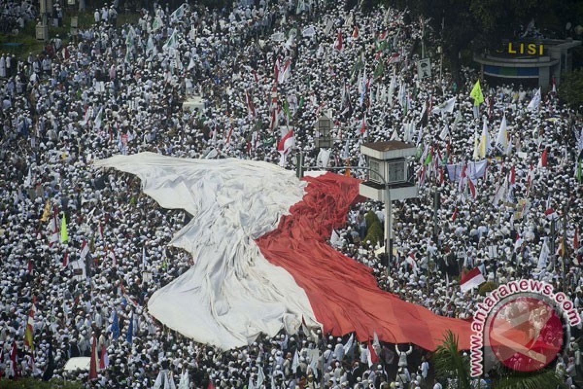 350 Orang Terluka saat Kerusuhan 4 November