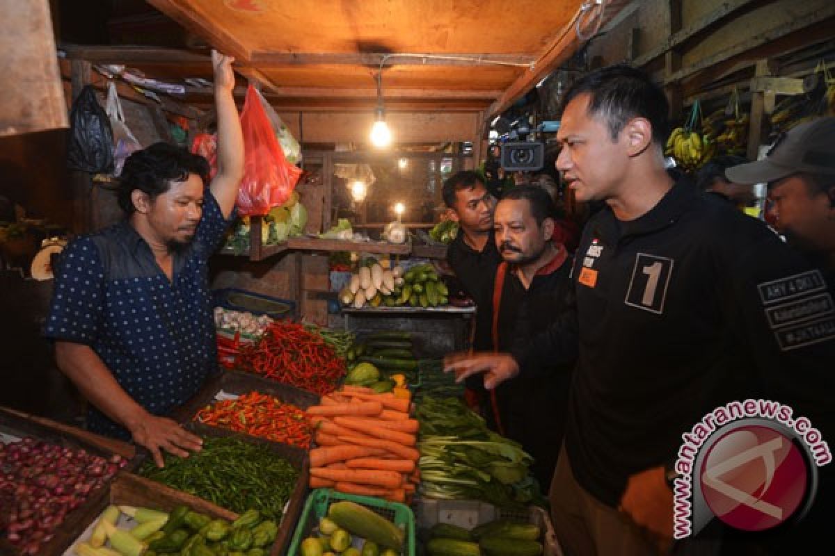 Agus Harimurti telusuri Pasar Senen