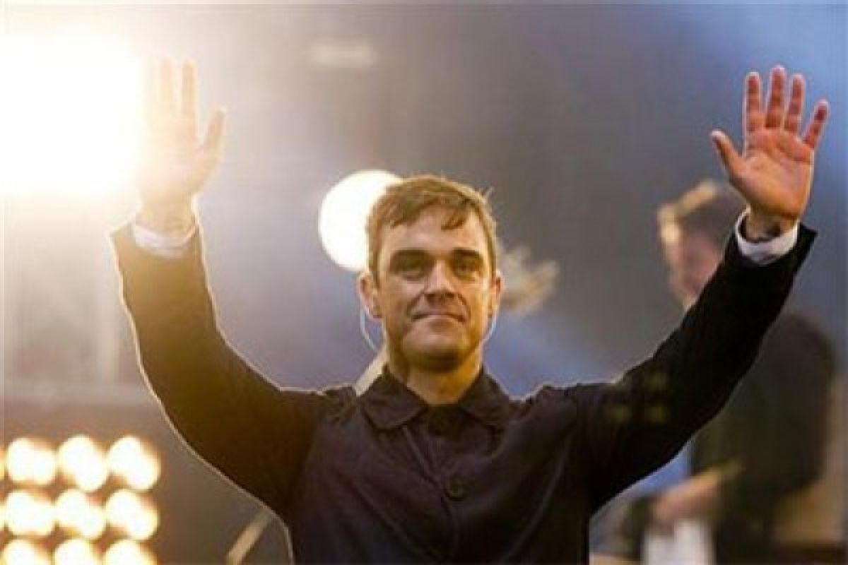 Robbie Williams siap menggetarkan pembukaan Piala Dunia 2018