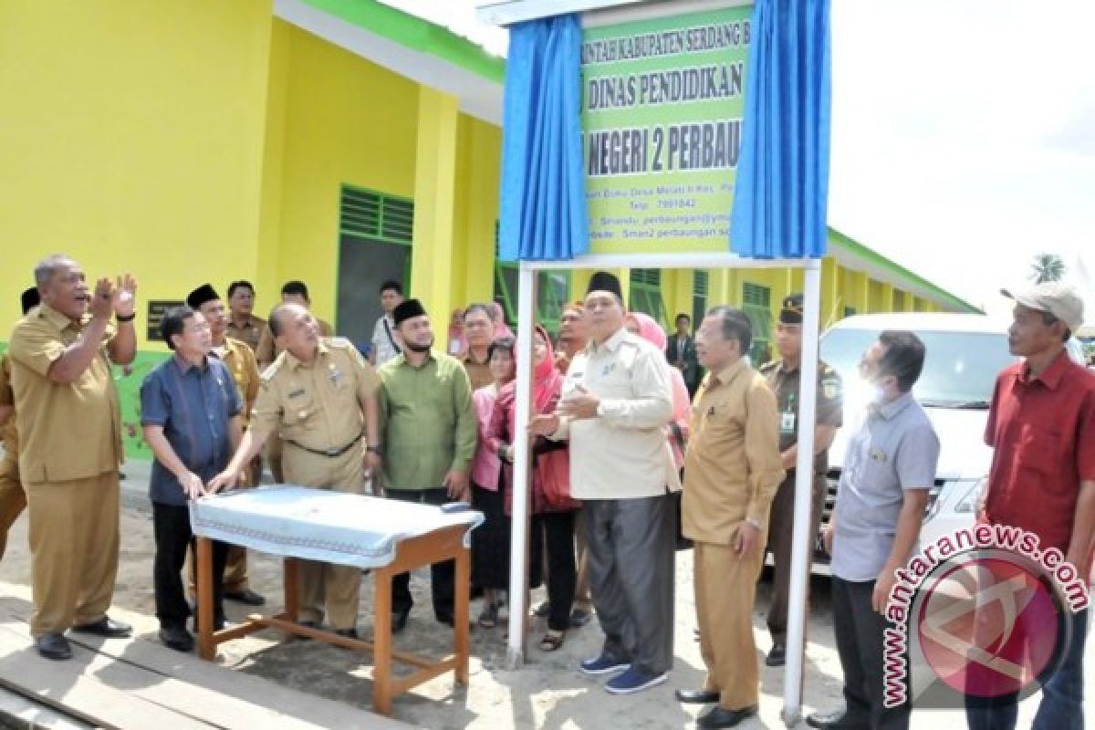 Bupati Resmikan Gedung Baru SMAN 2 Perbaungan