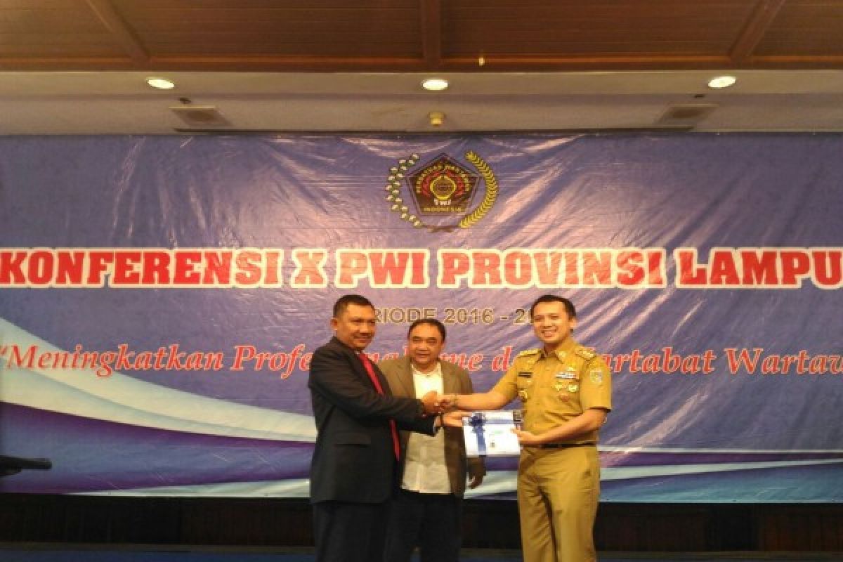 Supriyadi Alfian Kembali Pimpin PWI Lampung 2016-2021