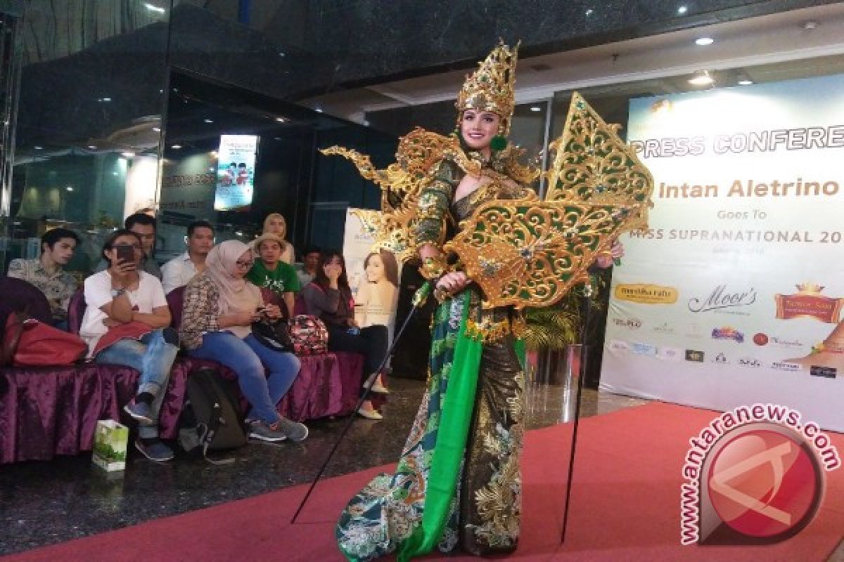 "Wayang Golek" siap temani Puteri Indonesia Pariwisata berlaga di Polandia