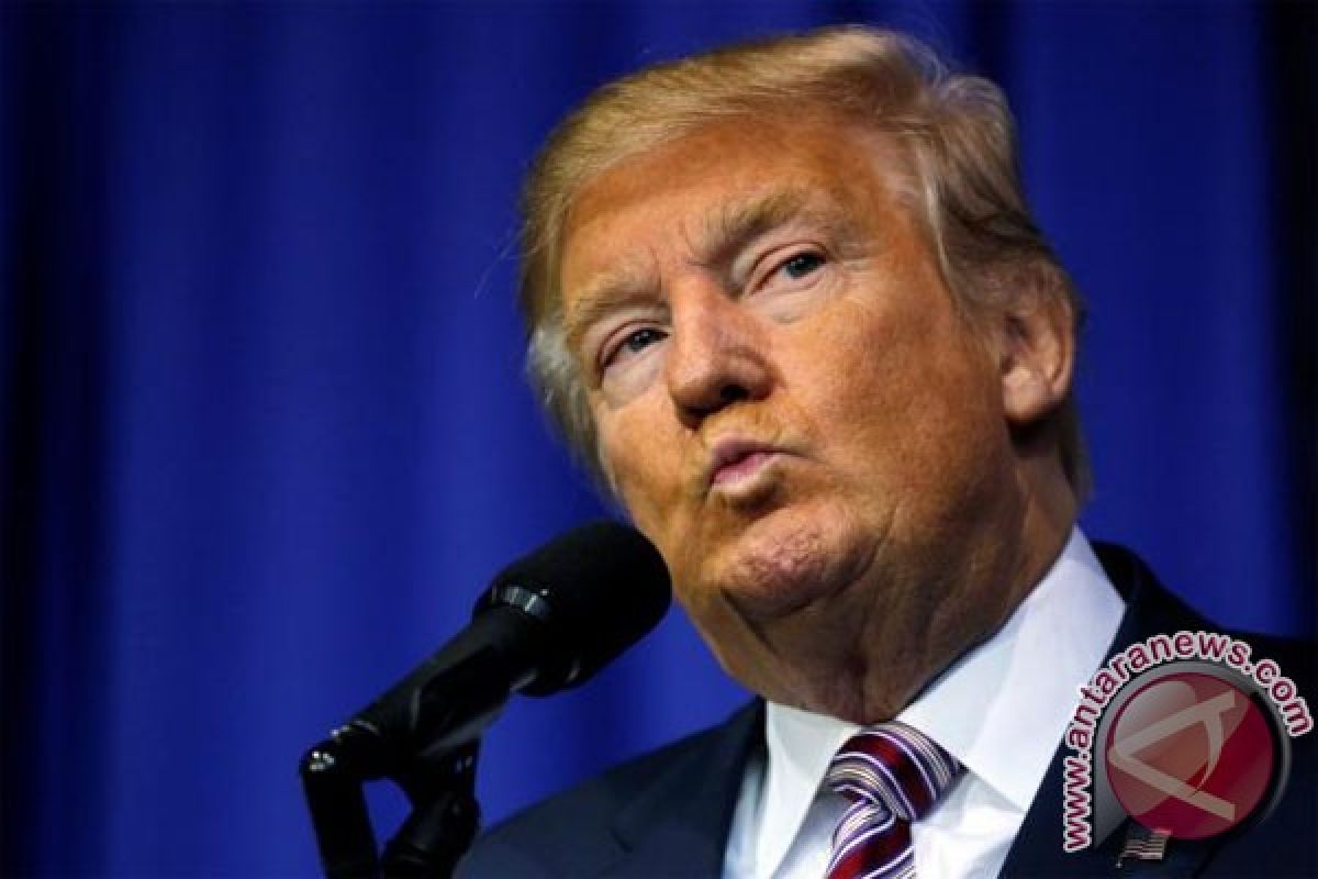 Trump Sampaikan Pidato Kemenangan: Puji dan Diselamati Hillary