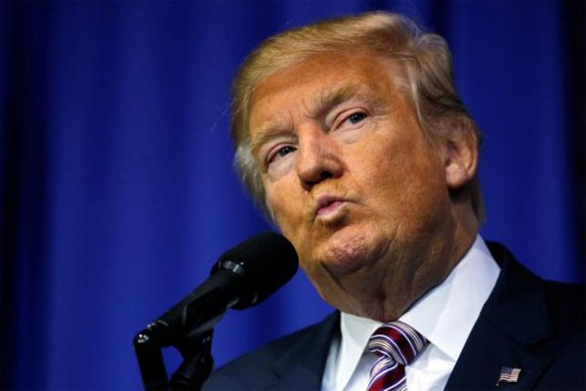 Trump sampaikan pidato kemenangan: puji dan diselamati Hillary