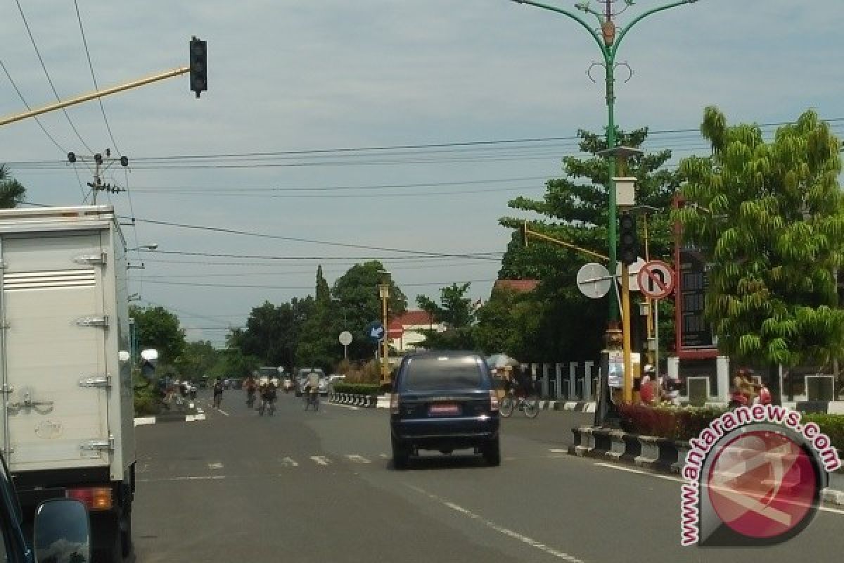 Warga Kuala Kapuas Keluhkan Traffic Light Jalan Utama, Ada Apa?