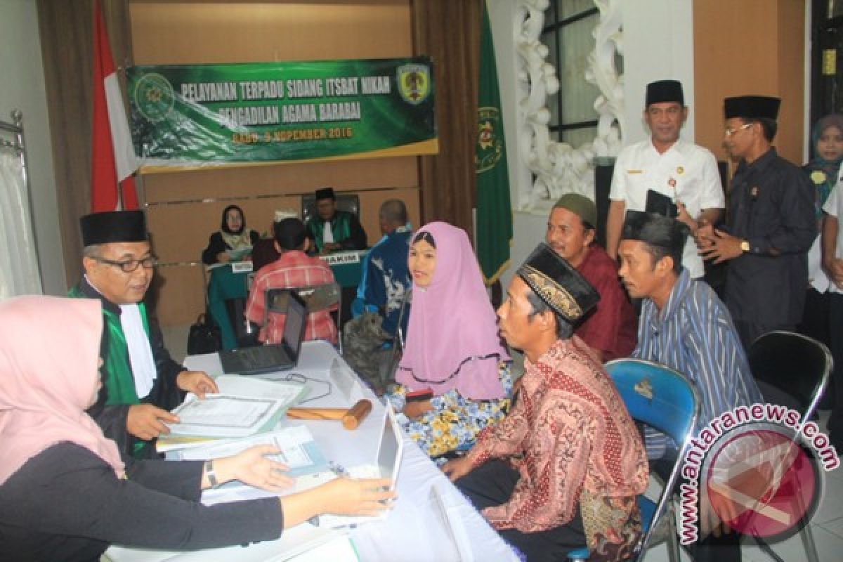 42 Pasangan Suami Istri Ikuti Isbat Nikah