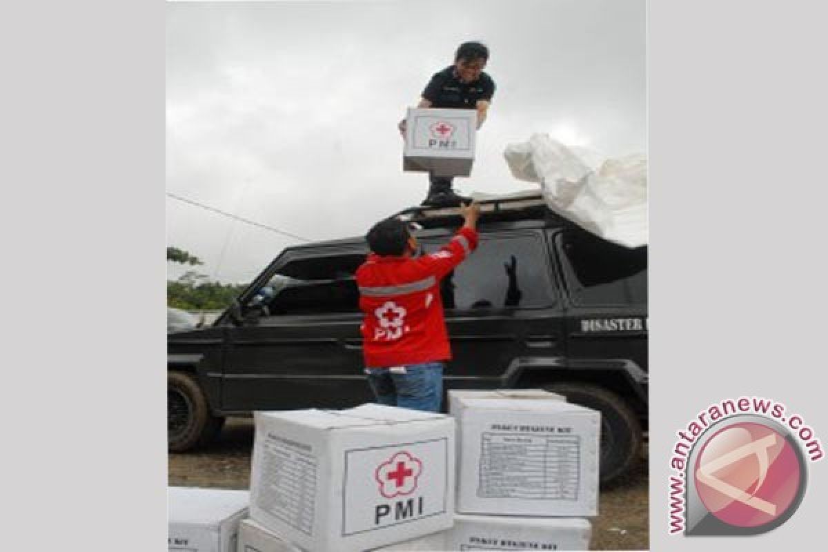PMI Salurkan Logistik Untuk Korban Banjir