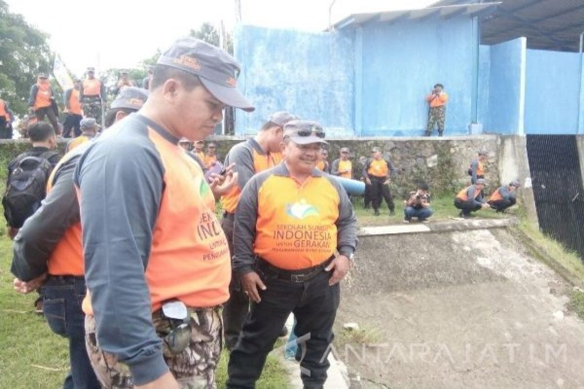 Pemkab Madiun Libatkan 1.000 Relawan Bersih-Bersih Sungai