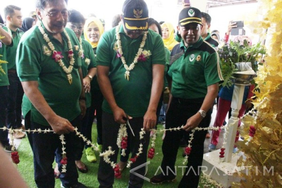 FKG Unair Baksos Kesehatan Gigi di Mojokerto