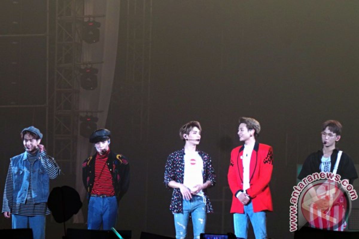 Obrolan personel SHINee sepanjang konser semalam