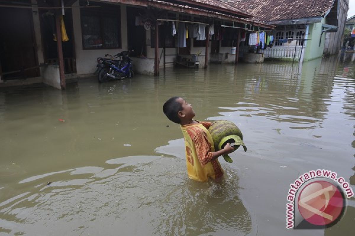 100 Rumah di langkat terendam banjir