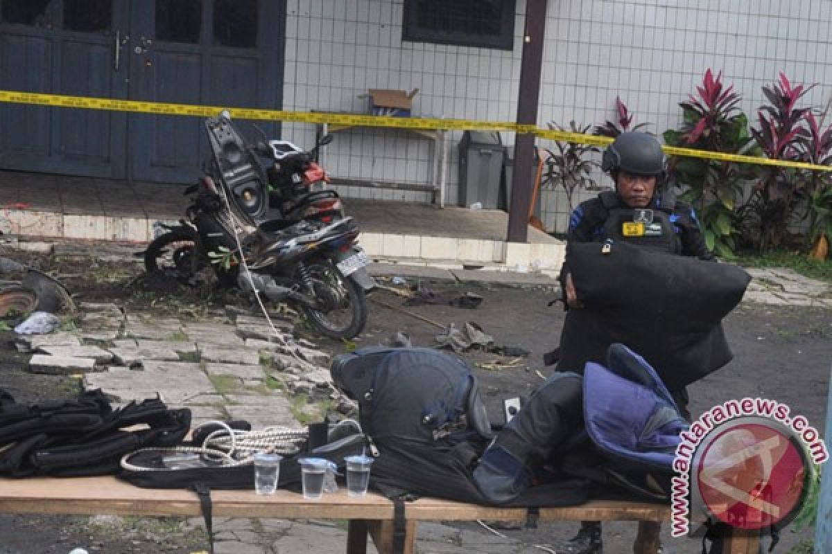 Polres Bogor cek identitas pelaku bom