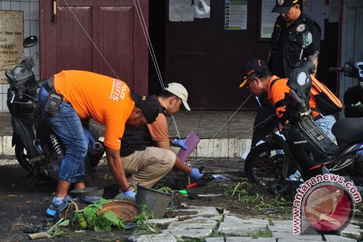 Polisi temukan panah di rumah pembom gereja Samarinda