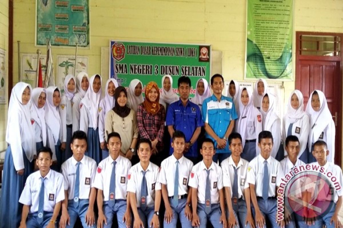 Siswa SMA 3 Dusel Barsel Antusias Ikuti Latihan Jurnalistik 