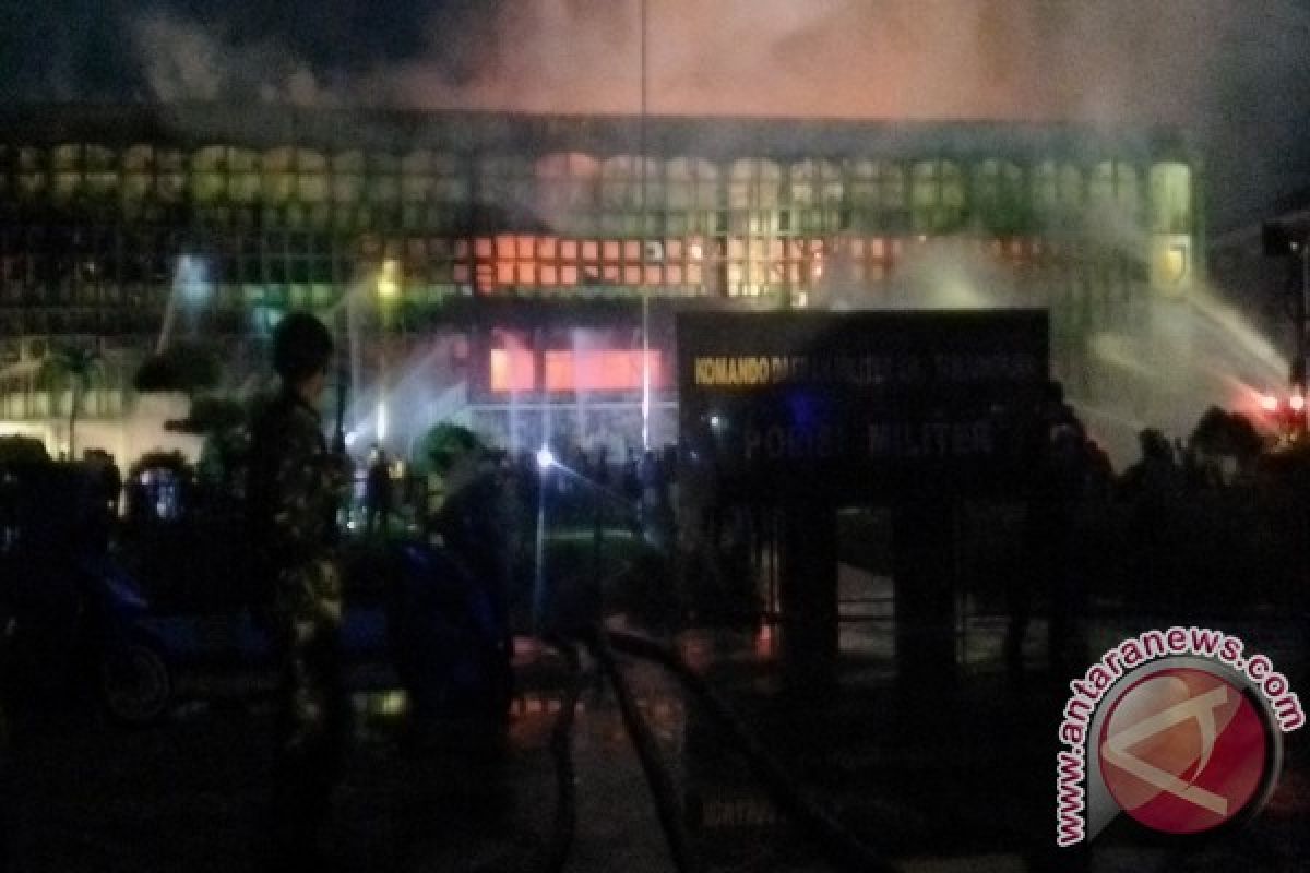 Markas Polisi Militer Kodam XII Tanjungpura Terbakar