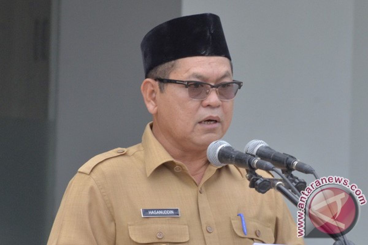 Pejabat eselon Banda Aceh berkurang empat persen