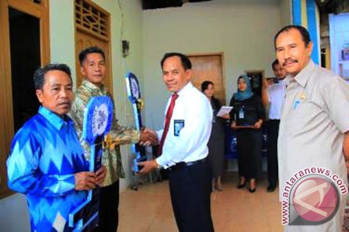 PT Taspen bedah rumah warga Mamuju 