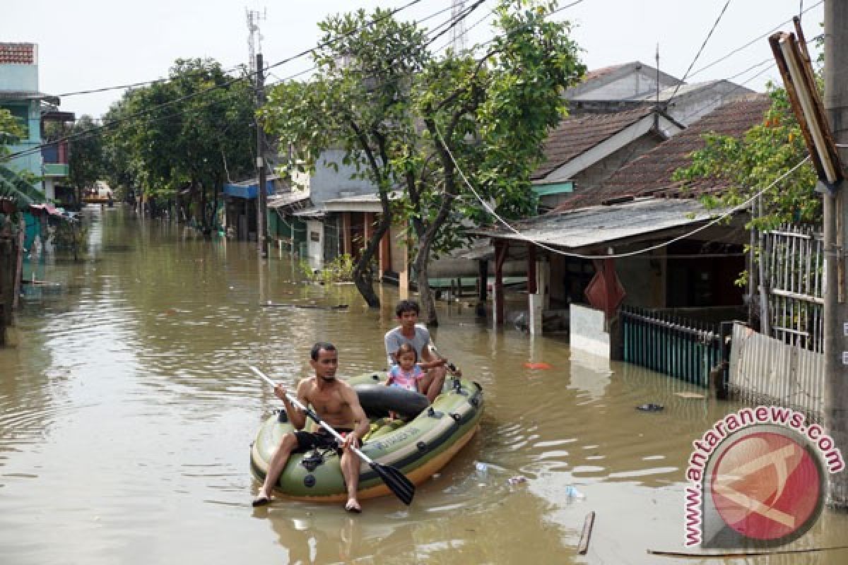 Tangerang dirikan posko kesehatan di dekat lokasi banjir