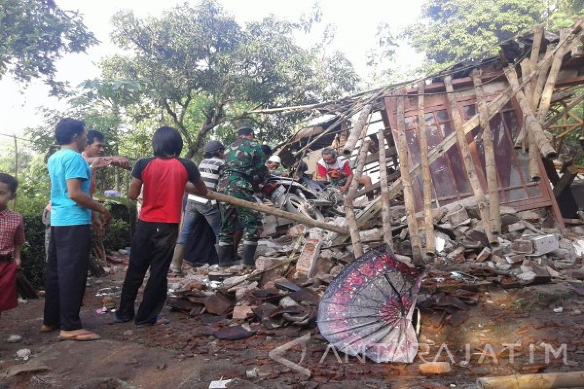 Rumah Rusak Akibat Gempa di Jember Bertambah