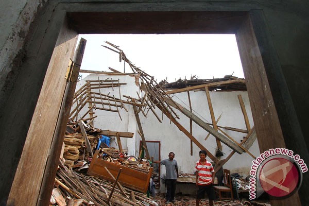 Gempa Malang sebabkan puluhan rumah rusak