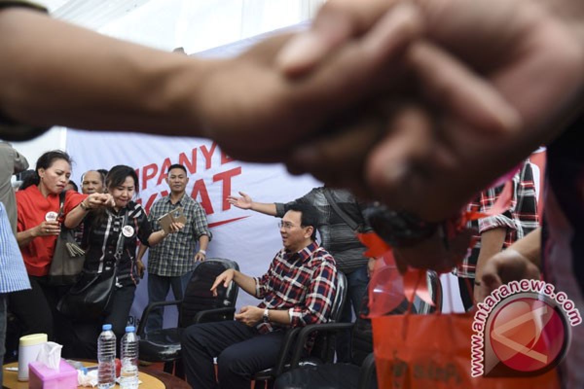 Yosi Project Pop dan Carissa Puteri datangi Rumah Lembang, dukung Ahok