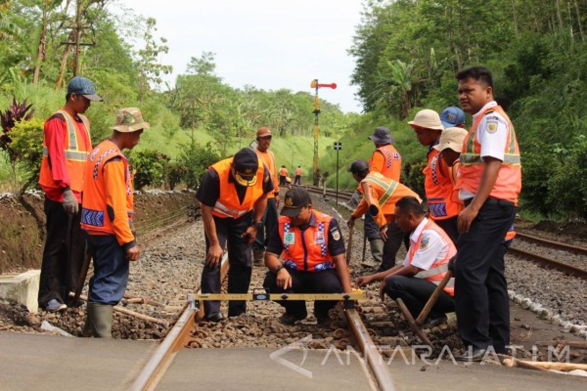 PT KAI : Ada 18 Titik Rawan Bencana di Jalur Kereta Pasuruan-Banyuwangi