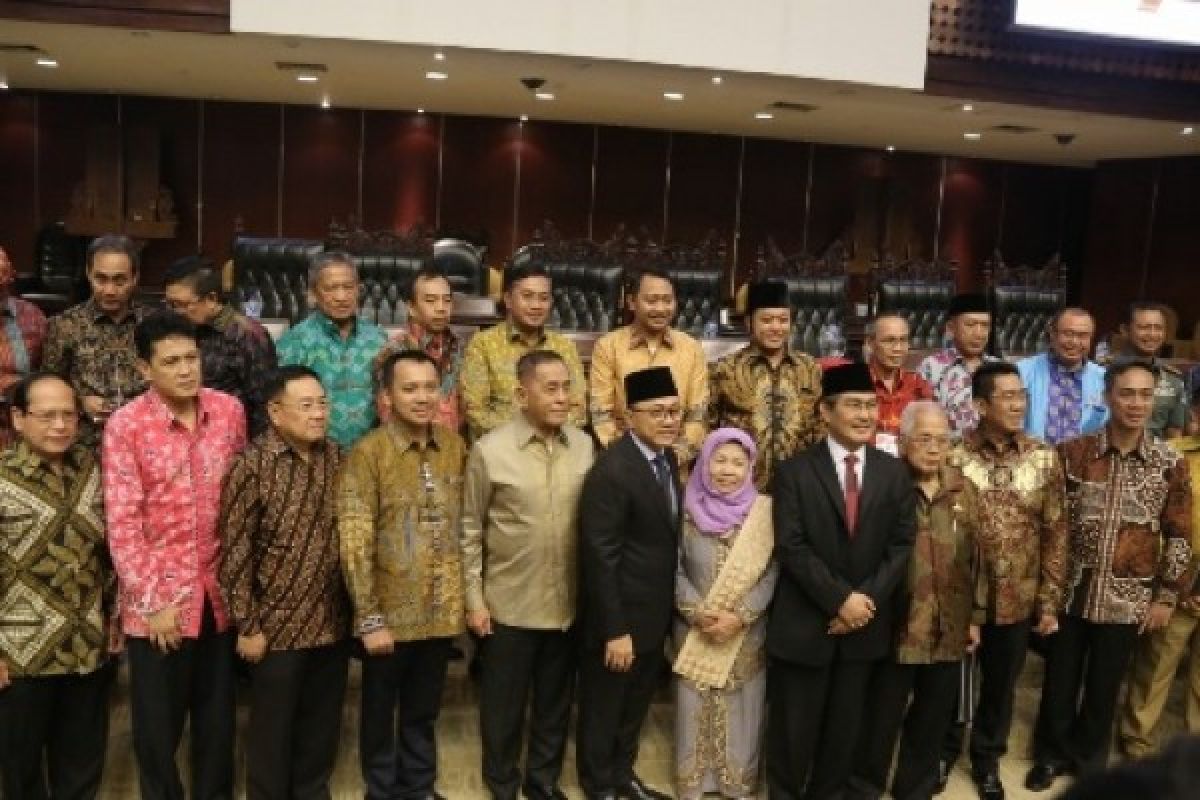 Gubernur Lampung Bertemu Para Tokoh Di Jakarta