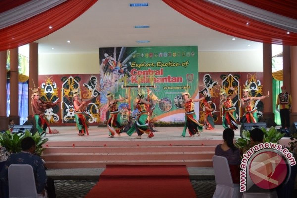 8 Kabupaten di Kalteng Tampilkan Tarian di 'Explore Exotica of Central Kalimantan'