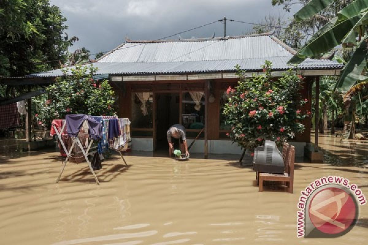 Seorang warga meninggal akibat banjir di Banyumas