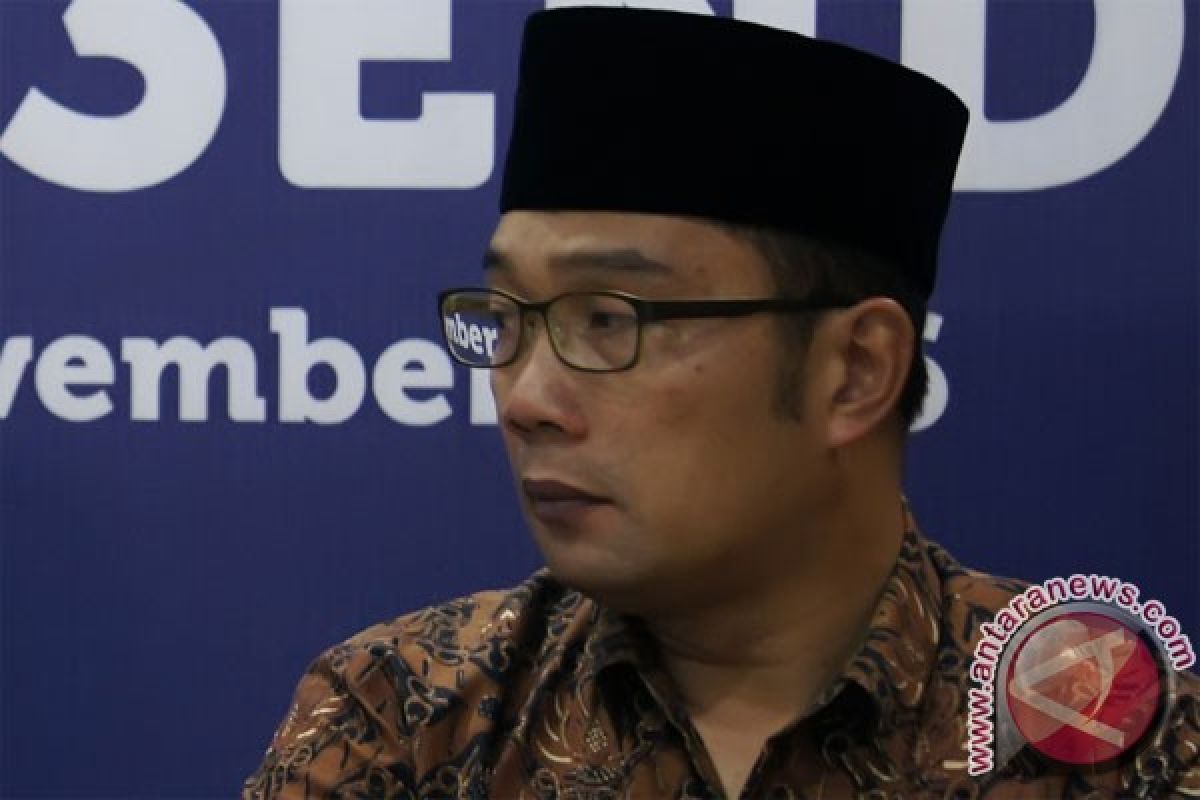 Ridwan Kamil jatuh sakit dan meminta maaf