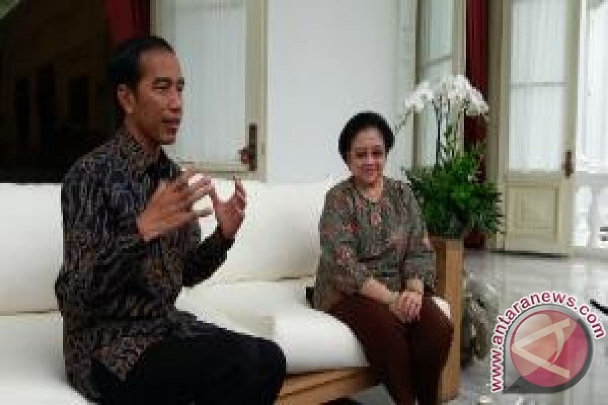 President Jokowi, Megawati Discuss National, International Issues