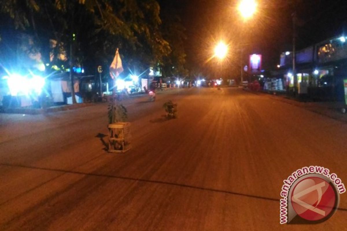 Limbah Sawit Tumpah Sebabkan Kecelakaan di Jeruju