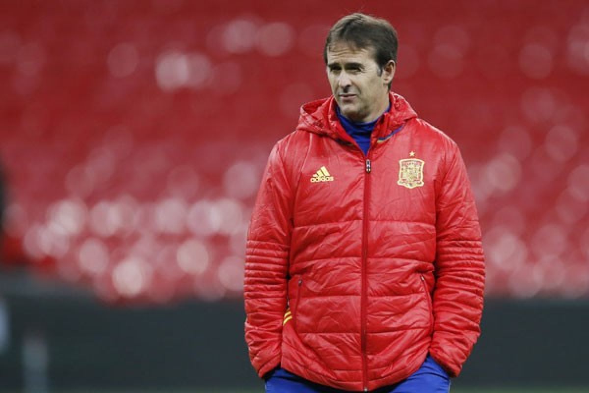 Spanyol pecat Lopetegui dua hari jelang debut Piala Dunia