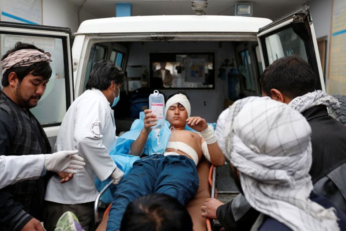 Serangan di rumah sakit militer Afghanistan tewaskan 30 orang