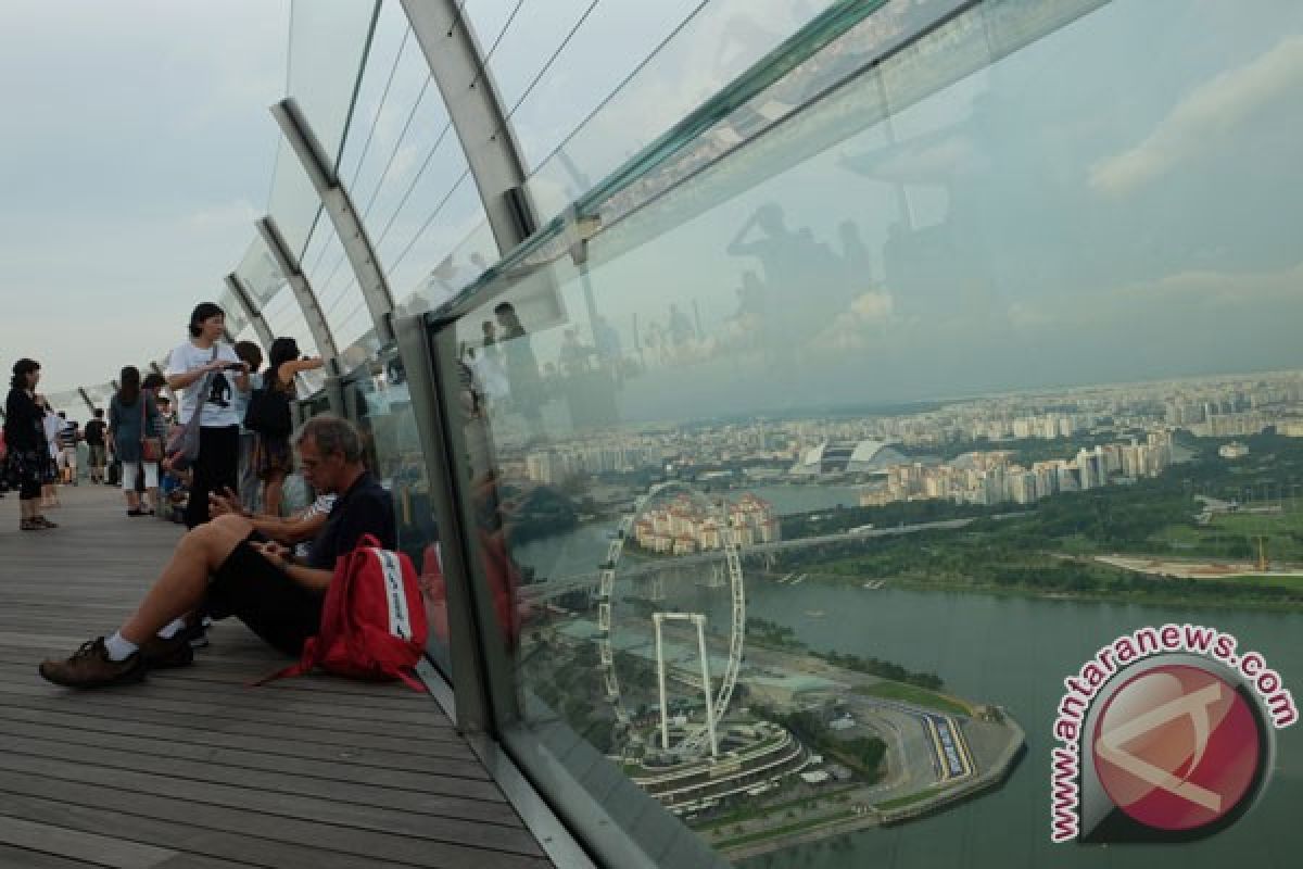 Pasar saham Singapura berakhir lebih tinggi