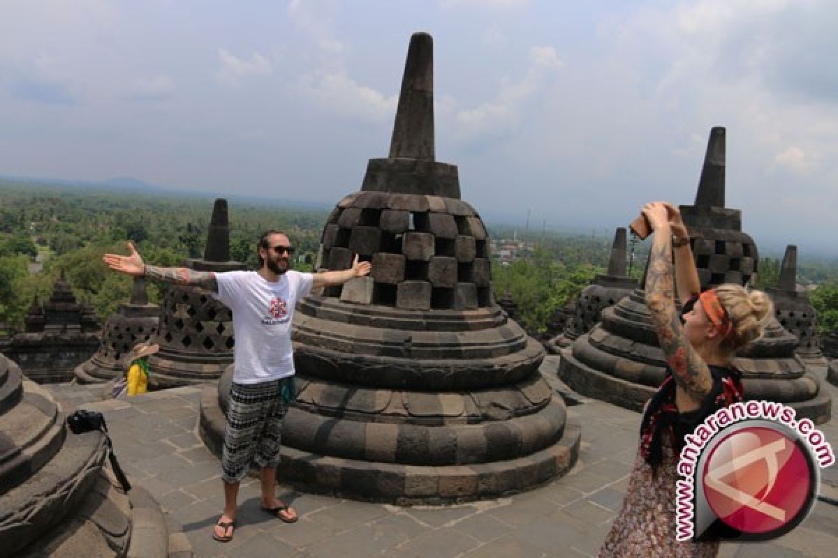 Indonesia remains upbeat despite revising tourist arrival target