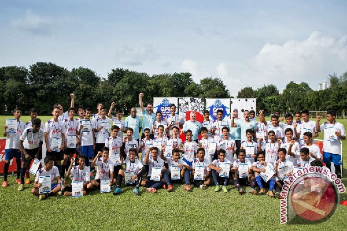 AirAsia - QPR "coaching clinic" ke Bandung