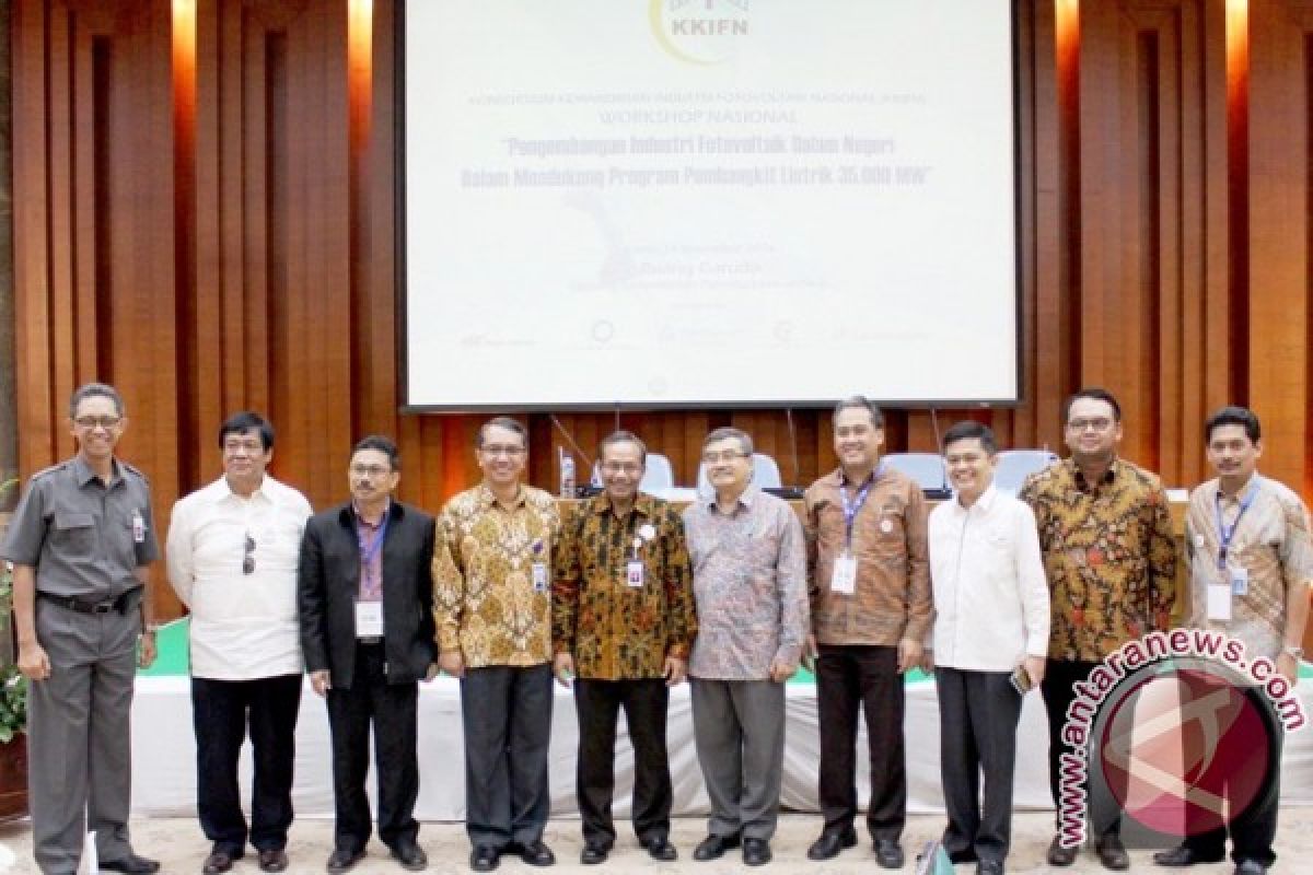 Industri fotovoltaik dukung program pembangkit listrik 35.000 MW