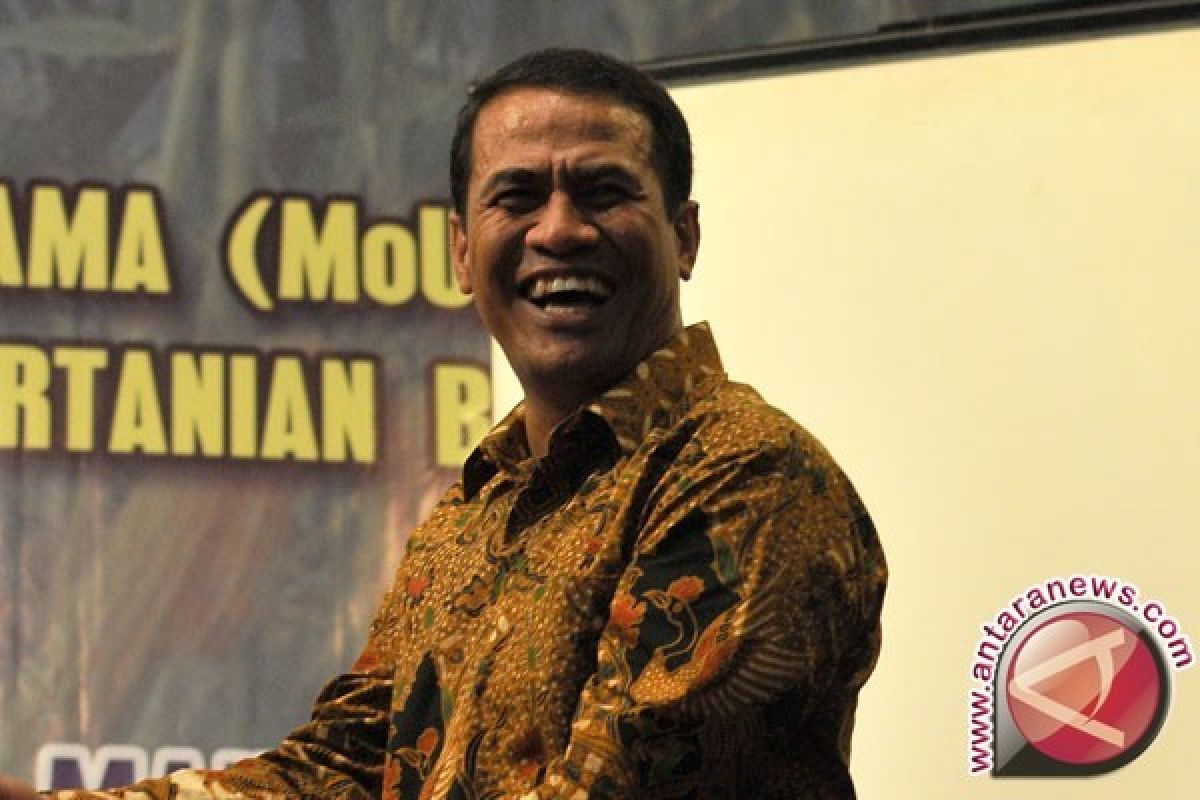 Mesin pertanian modern jadi strategi Mentan tarik petani muda