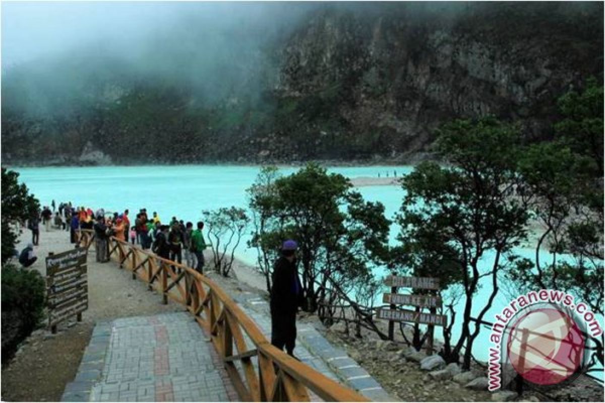 Kawasan Wisata Tanah Putih Ciwidey Bandung