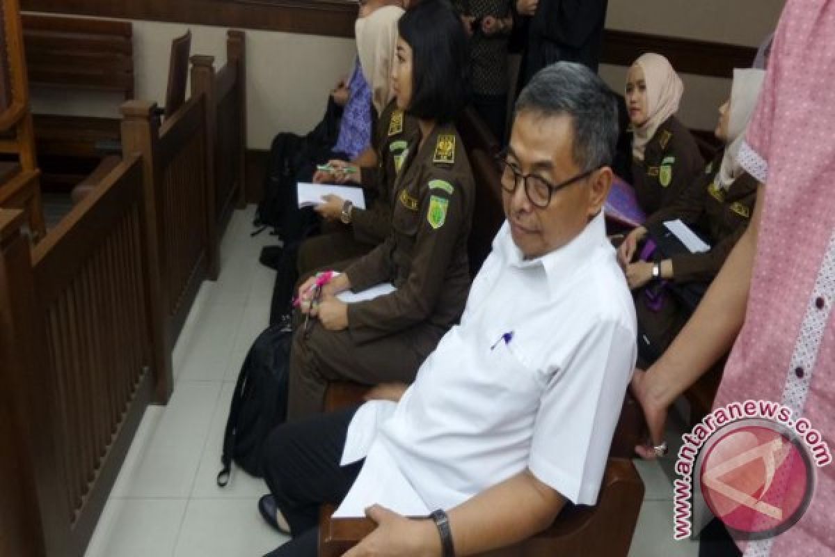 Kadis Prasjaltarkim Sumbar Suprapto Divonis Dua Tahun Sepuluh Bulan