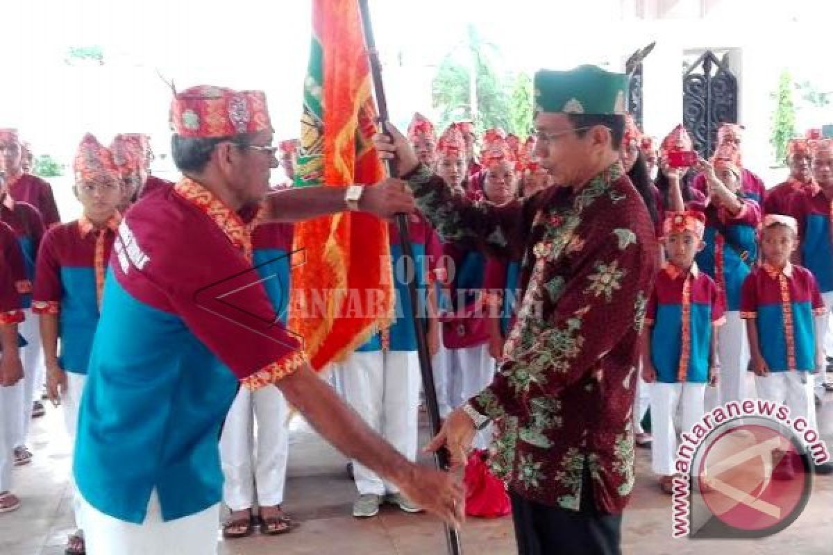 Pj Bupati Barsel Harap Festival Tandak Intan Kaharingan Bangun Kerohanian 