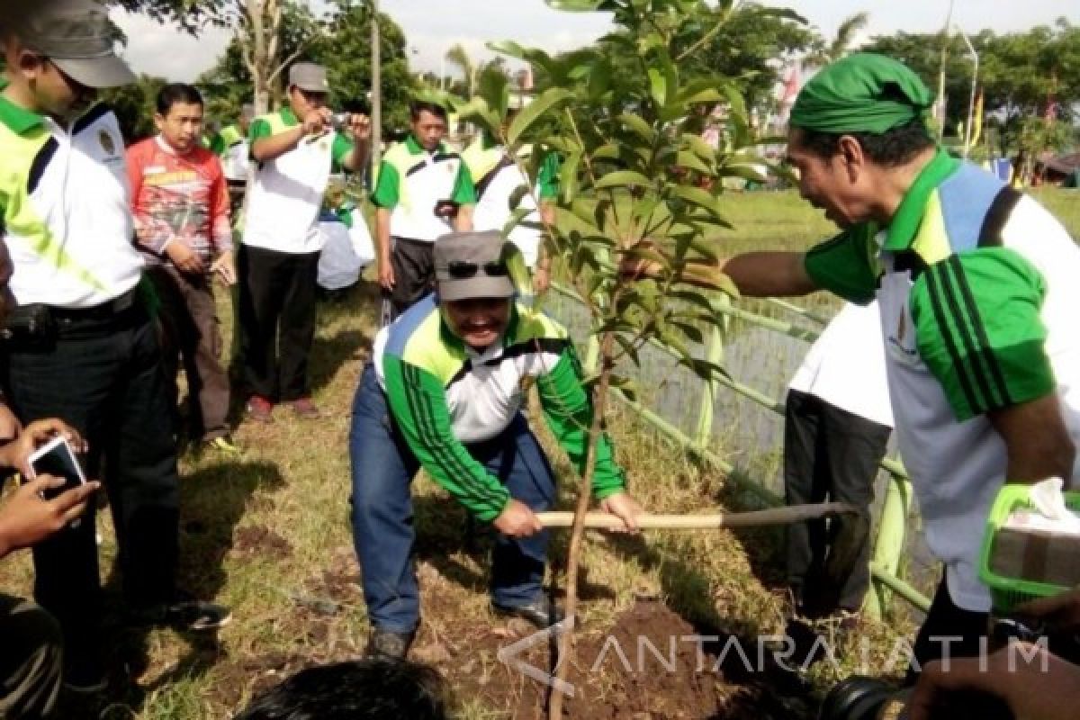 Bupati Madiun Ajak Masyarakat Peduli Lingkungan