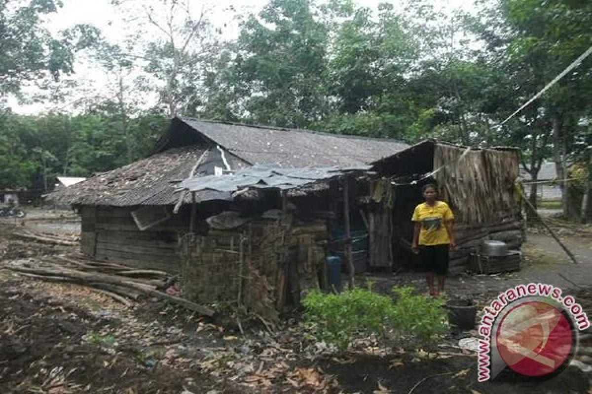 Di Kabupaten Mesuji, program bantuan rumah tak tepat sasaran