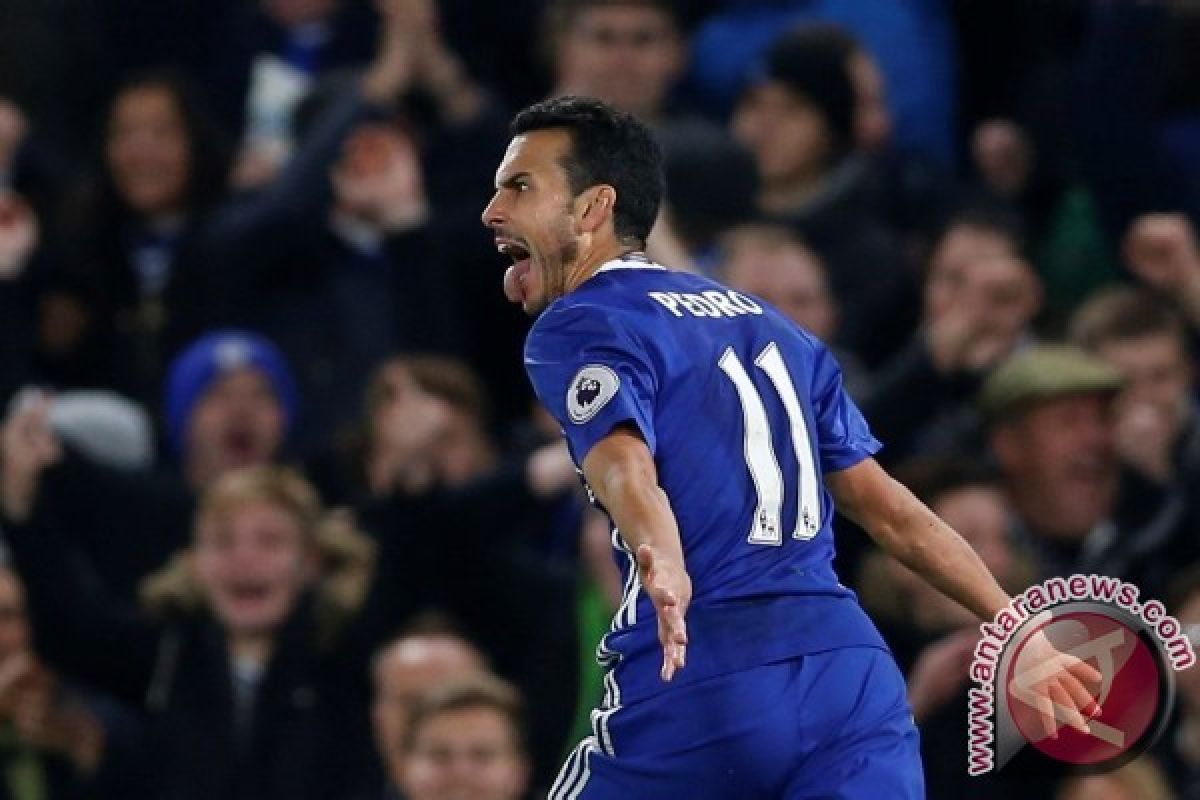 Tandukan Pedro bawa Chelsea ke semifinal Piala FA