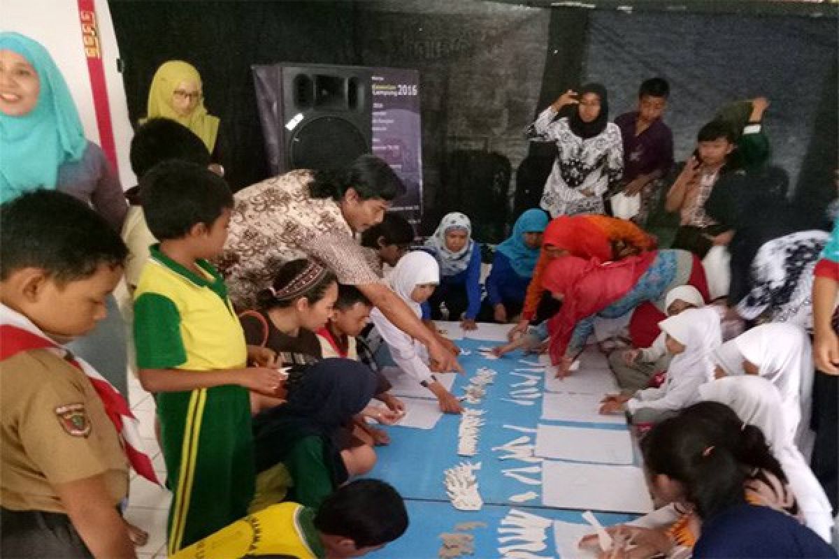 DKBL Gelar "Nyenie Jejama" Guru-Siswa SD